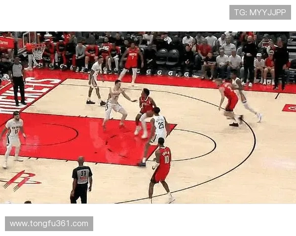 2015季前赛火箭与鹈鹕激战回顾精彩瞬间与球员表现分析